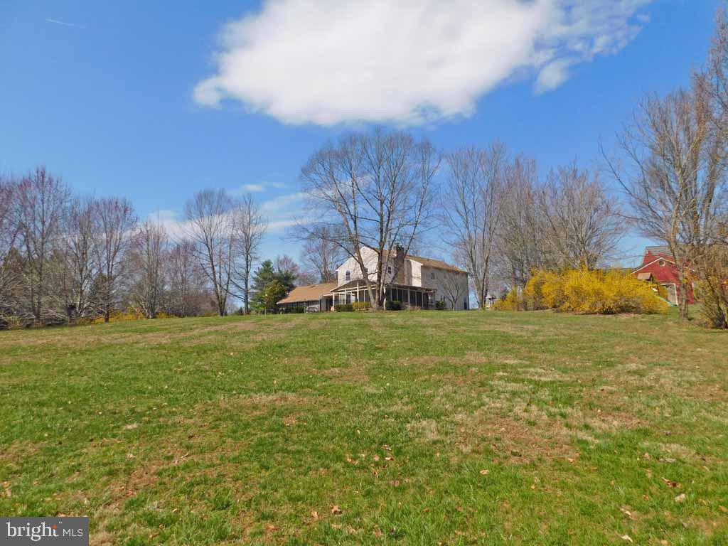 123 Signal Hill Road Holland, PA 18966 - Photo 36 of 38 Rear View