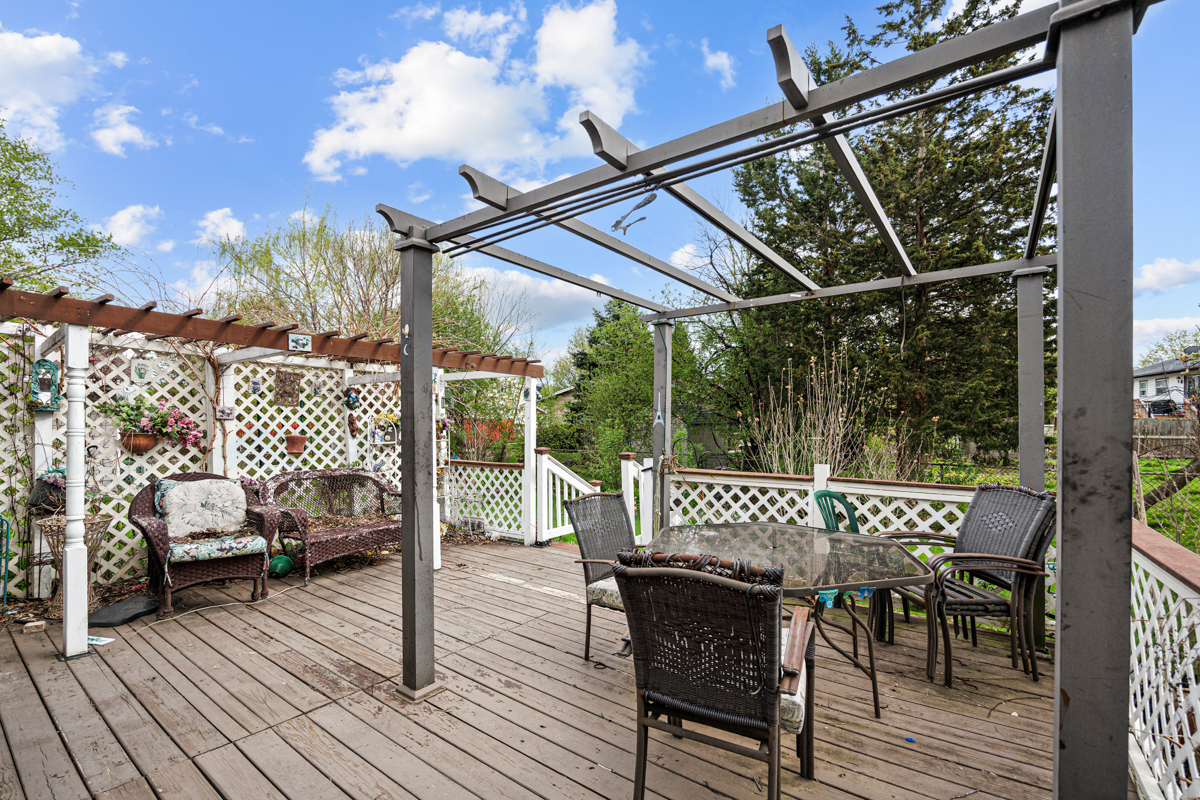 33 Walpole Road Elk Grove Village, IL 60007 - Photo 21 of 24 Gallery Image 21