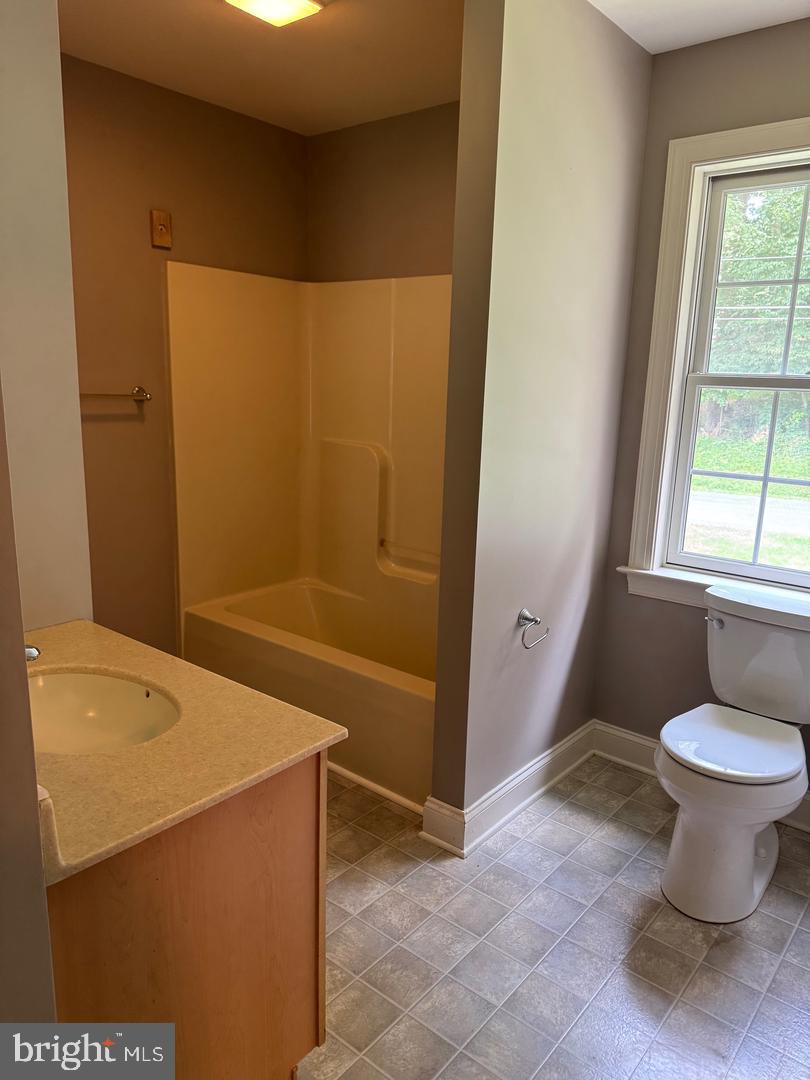 124 Good Road New Providence, PA 17560 - Photo 24 of 30 Second Floor Bathroom