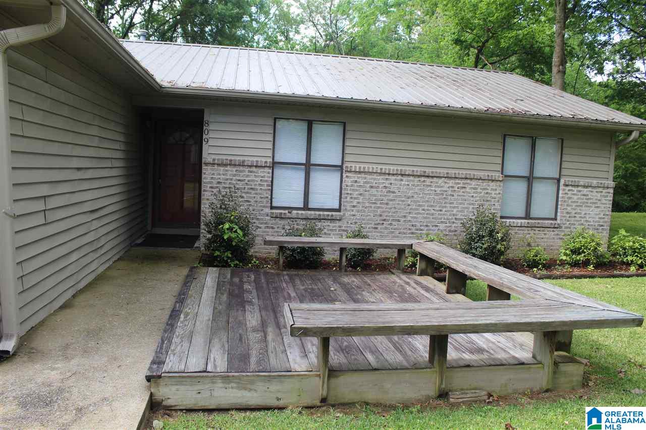 809 11th Street Pleasant Grove, AL 35127 - Photo 2 of 18