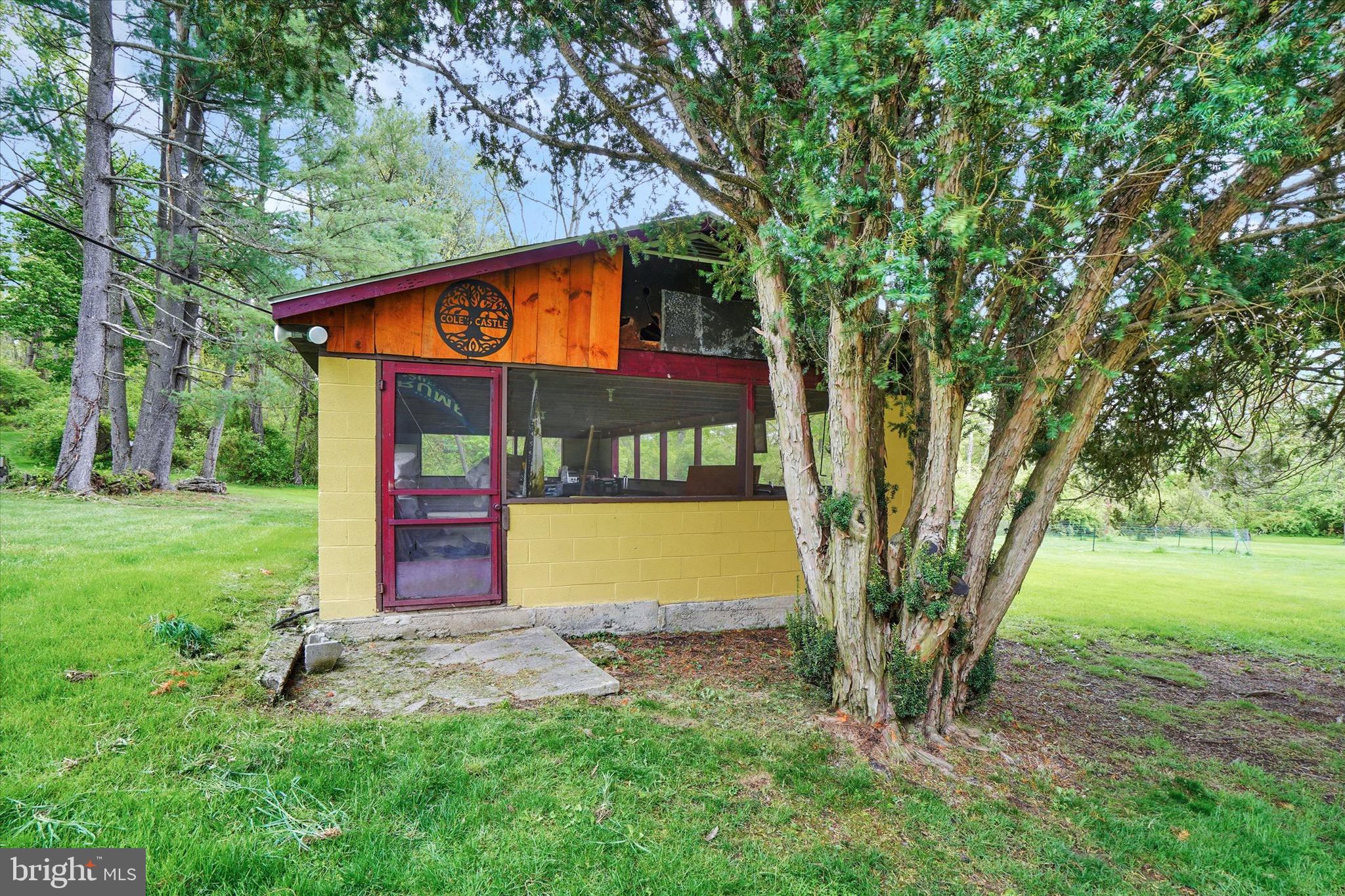 621 Mohns Hill Road Reading, PA 19608 - Photo 17 of 23
