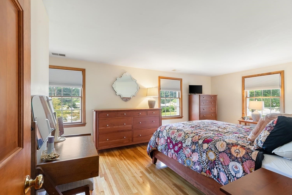 159 McKay Street Beverly, MA 01915 - Photo 17 of 33