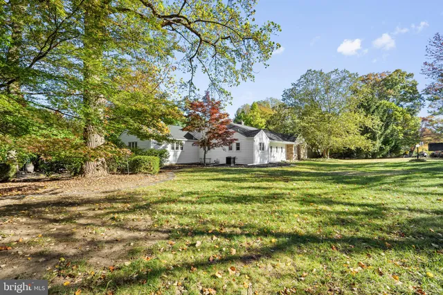 $1,199,900 | 1016 Evergreen Road, Yardley, PA 19067