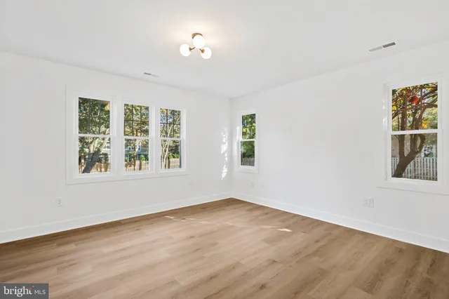 $1,199,900 | 1016 Evergreen Road, Yardley, PA 19067