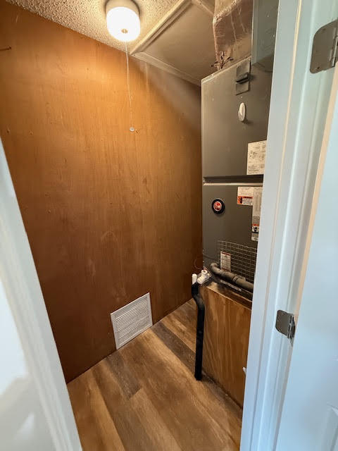 541 South Brocksmith Road Fort Pierce, FL 34945 - Photo 25 of 36 a bathroom with a sink and a shower