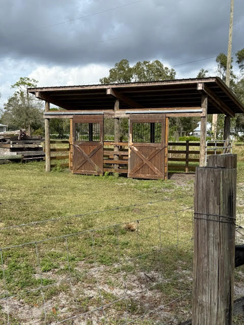 541 South Brocksmith Road Fort Pierce, FL 34945 - Photo 32 of 36 a view of a porch