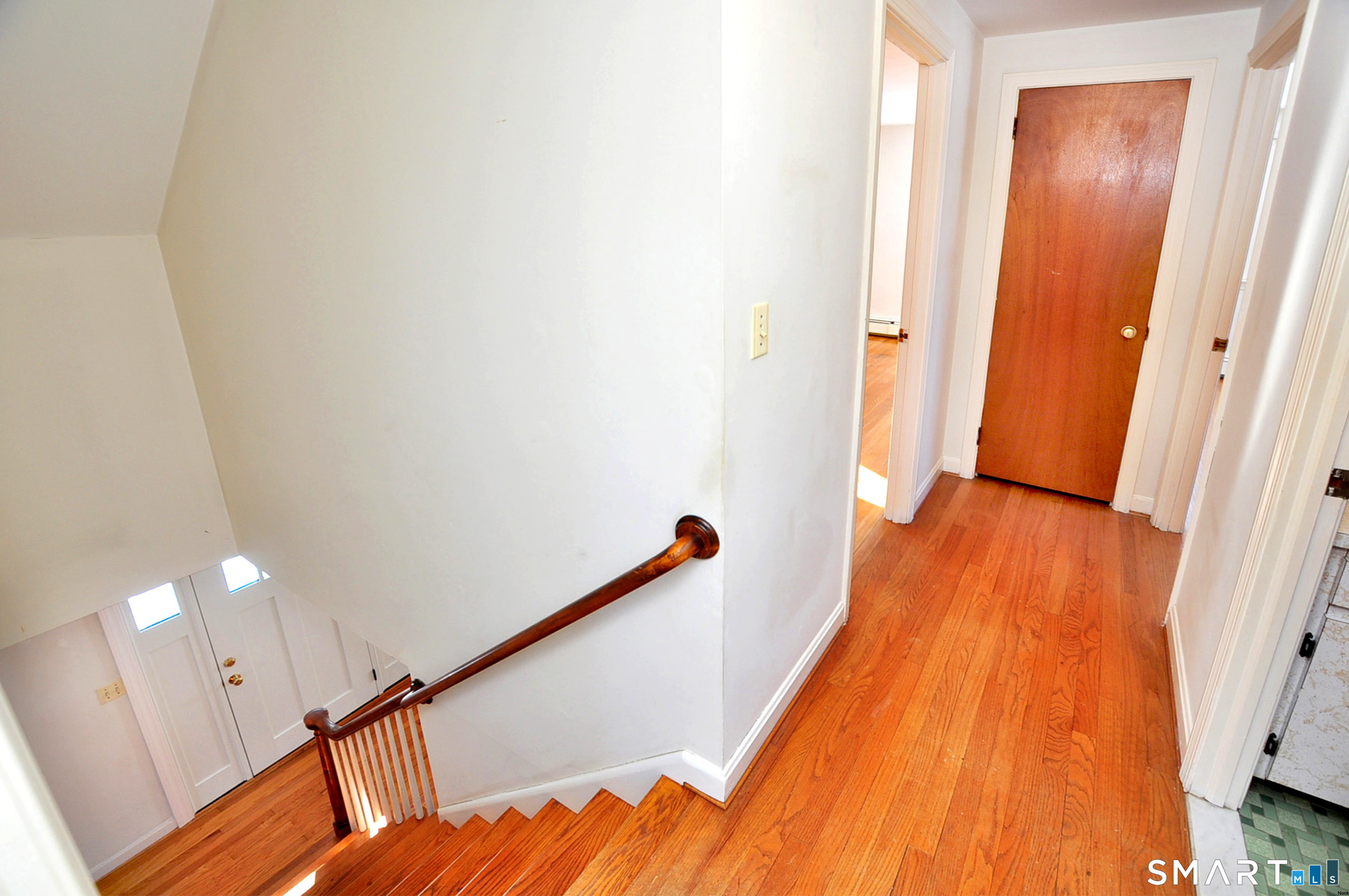 85 Lydall Street Manchester, CT 06042 - Photo 18 of 36