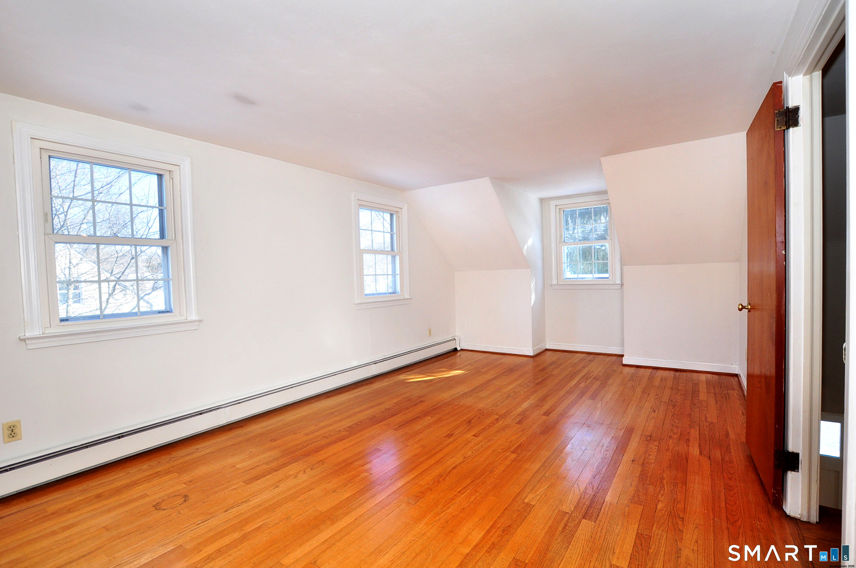 85 Lydall Street Manchester, CT 06042 - Photo 20 of 36