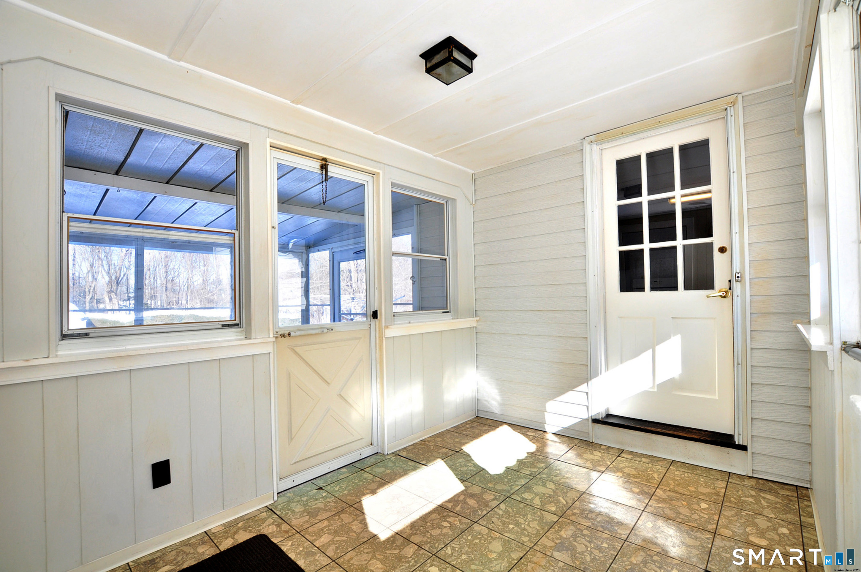 85 Lydall Street Manchester, CT 06042 - Photo 29 of 36