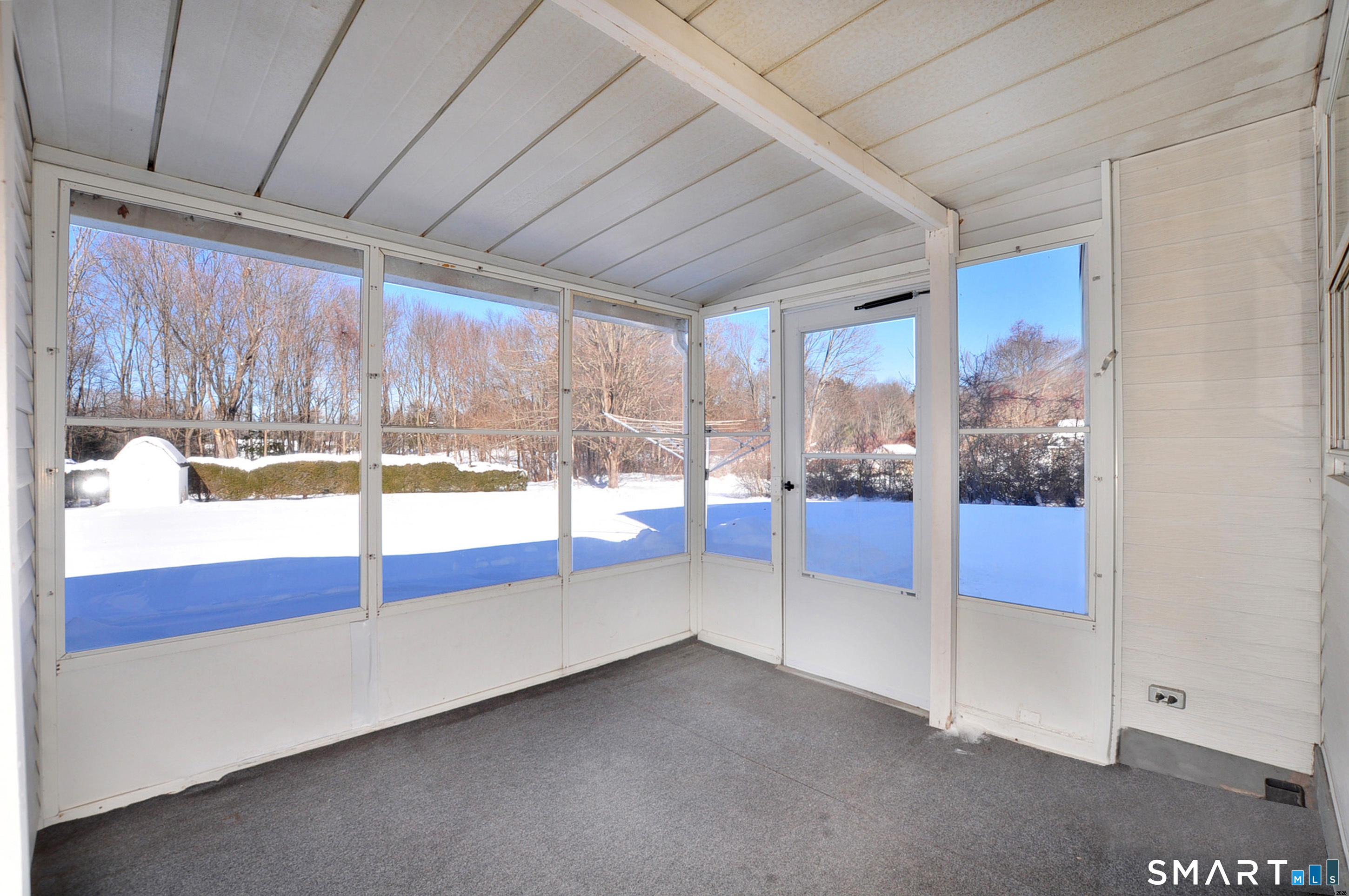 85 Lydall Street Manchester, CT 06042 - Photo 30 of 36