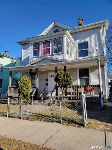 $2,000 | 116 Park Street, Unit 2, Bridgeport, CT 06608