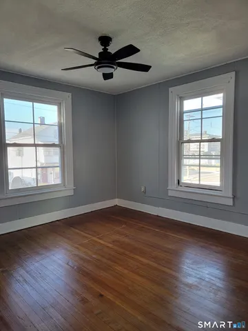 $2,000 | 116 Park Street, Unit 2, Bridgeport, CT 06608