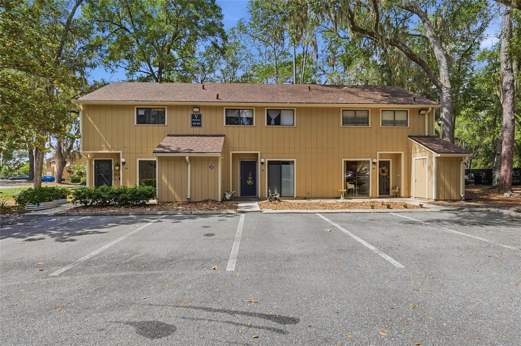 507 Northwest 39th Road, Unit 301 Gainesville, FL 32607 - Photo 3 of 34
