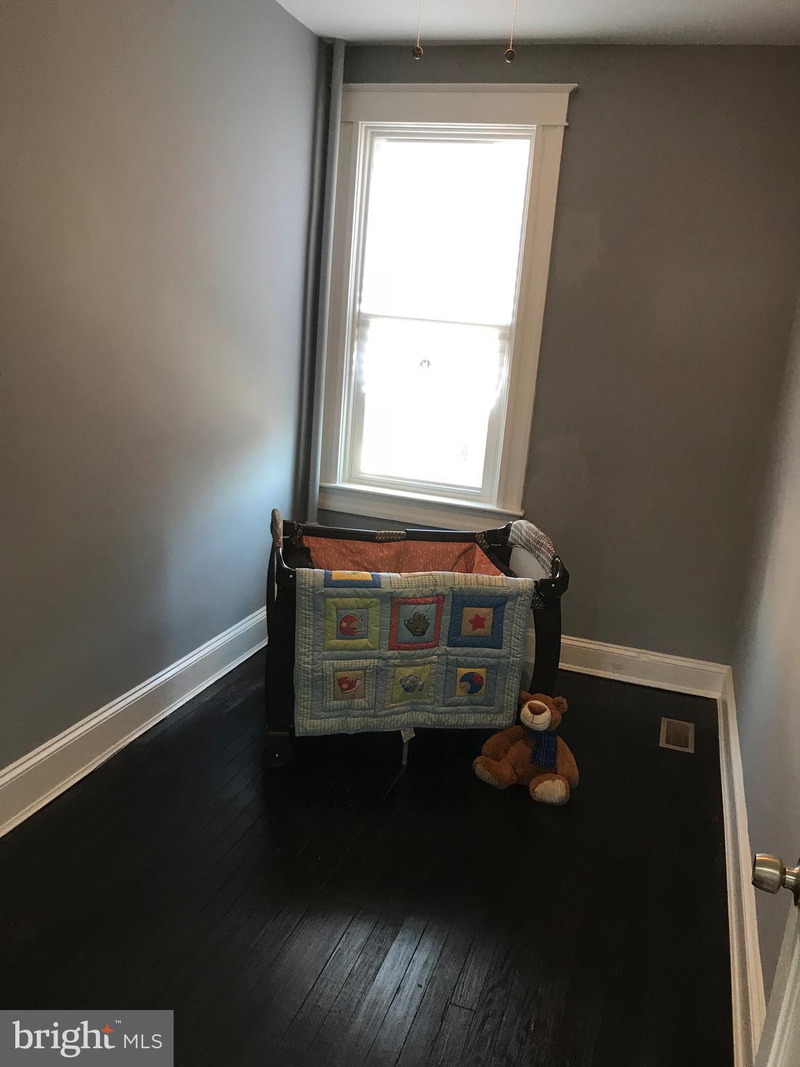 103 South Tremont Road Baltimore, MD 21229 - Photo 12 of 20 Bedroom 3