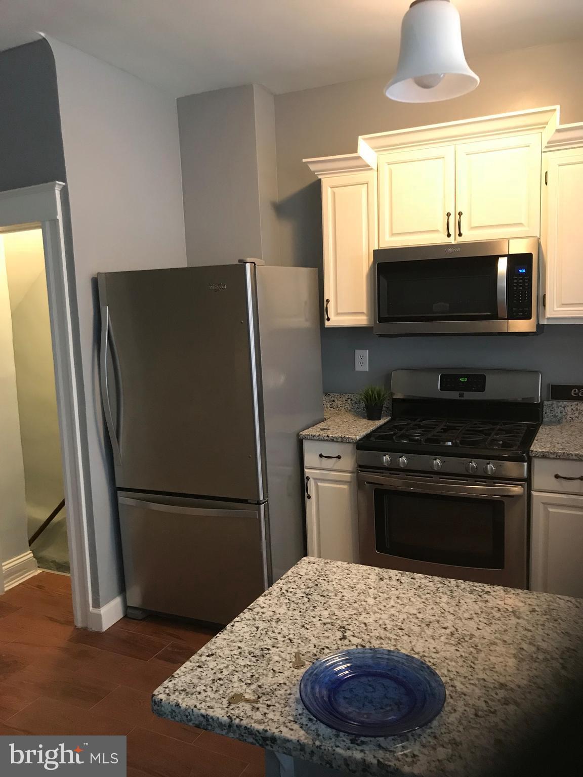 103 South Tremont Road Baltimore, MD 21229 - Photo 6 of 20 Kitchen