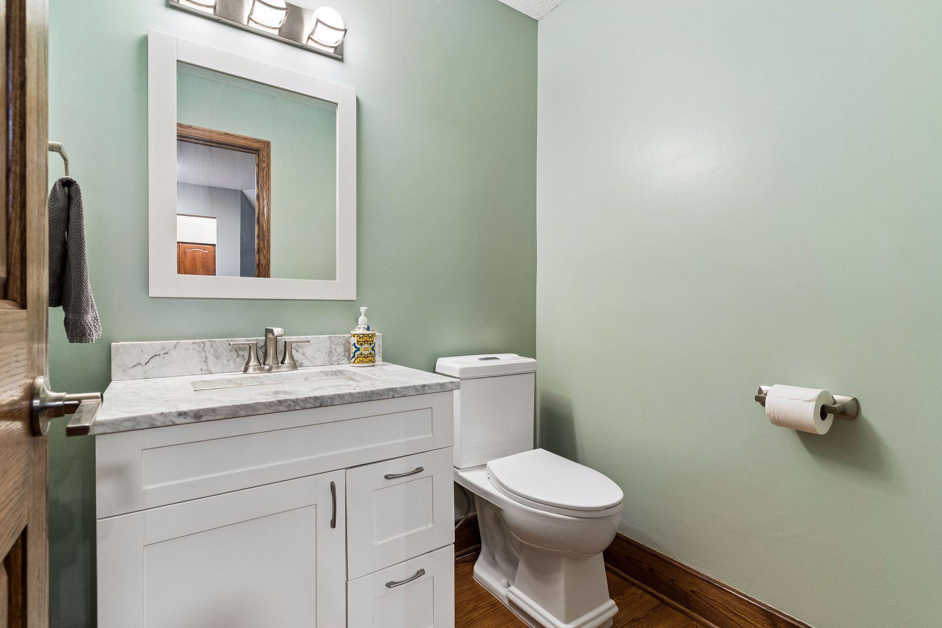 7476 Cahill Road Edina, MN 55439 - Photo 21 of 53