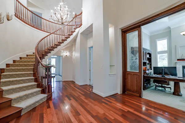 $4,250,000 | 500 Konstanty Circle, West Lake Hills, TX 78746