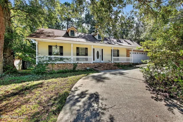 $288,000 | 88154 Golf Club Drive, Diamondhead, MS 39525