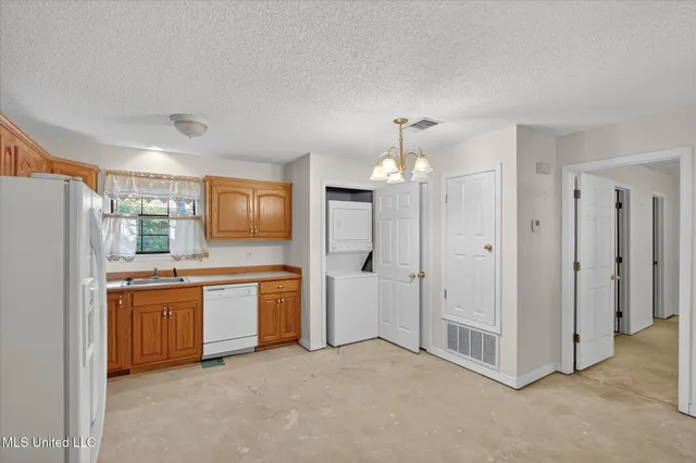 $288,000 | 88154 Golf Club Drive, Diamondhead, MS 39525