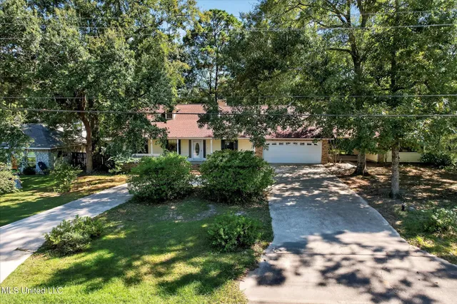 $288,000 | 88154 Golf Club Drive, Diamondhead, MS 39525