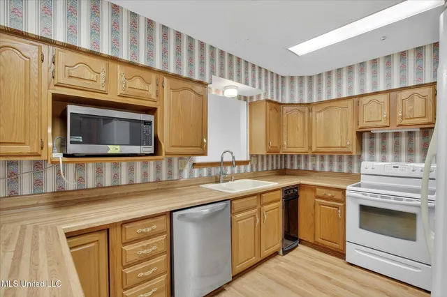 $288,000 | 88154 Golf Club Drive, Diamondhead, MS 39525