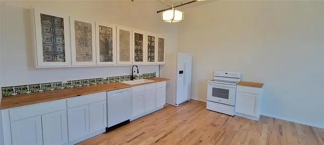 a view of a swimming pool