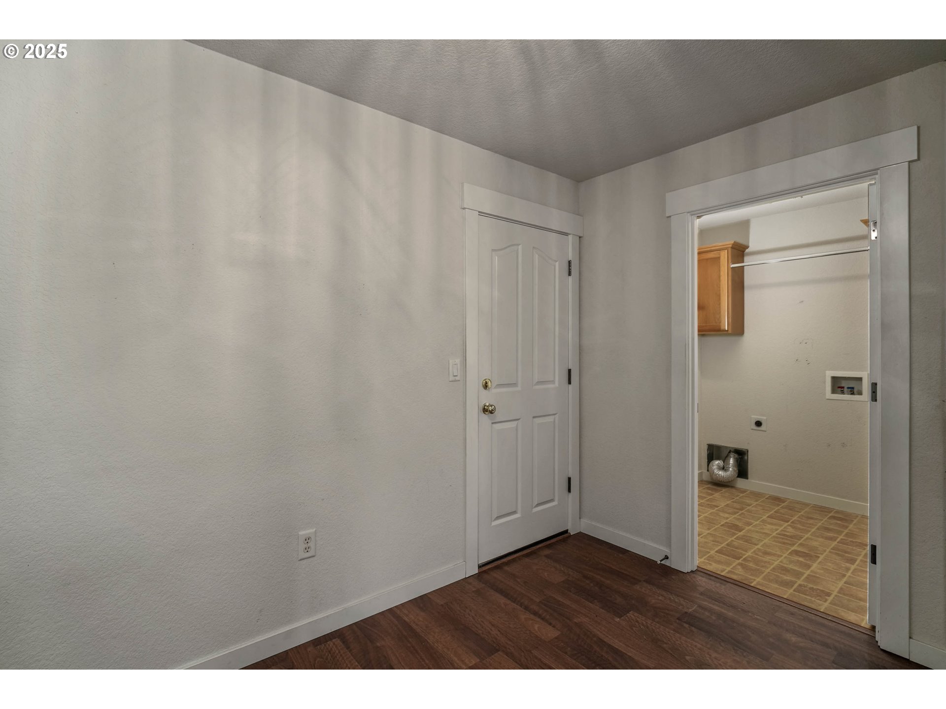 1897 Northeast Lucy Belle Street McMinnville, OR 97128 - Photo 19 of 39 a view of an empty room