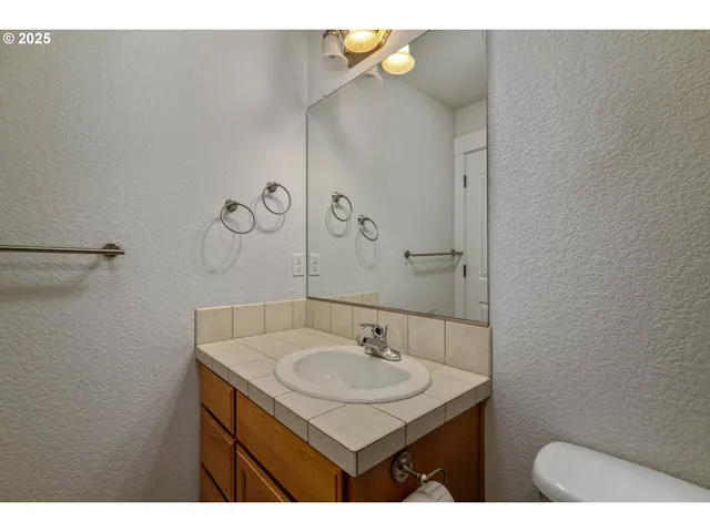 $529,900 | 1897 Northeast Lucy Belle Street, McMinnville, OR 97128