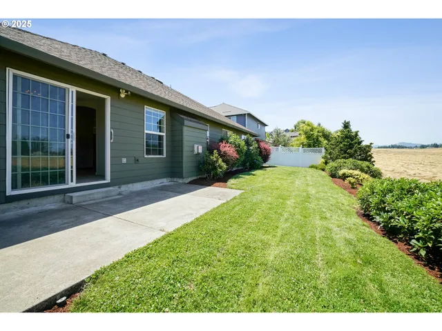 $529,900 | 1897 Northeast Lucy Belle Street, McMinnville, OR 97128