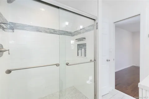 $649,000 | 10 Sharon Drive, East Patchogue, NY 11772