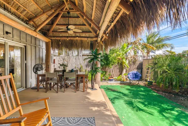 $949,000 | 2012 Roosevelt Drive, Key West, FL 33040