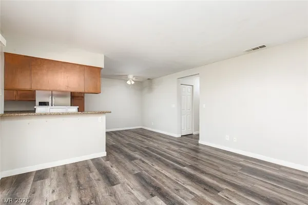 $1,300 | 7300 West Pirates Cove Road, Unit 2014, Las Vegas, NV 89145