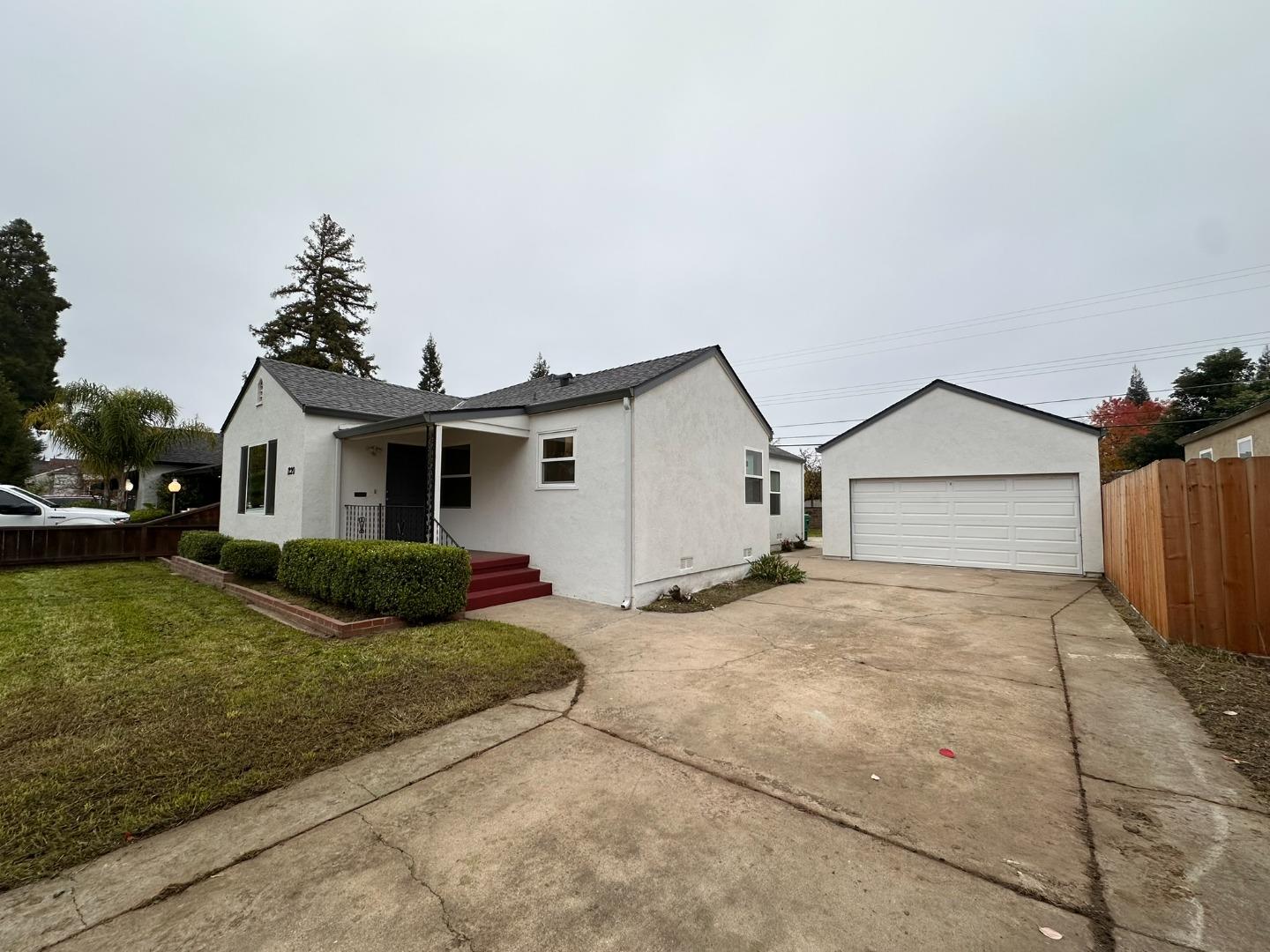 a house view with a outdoor space