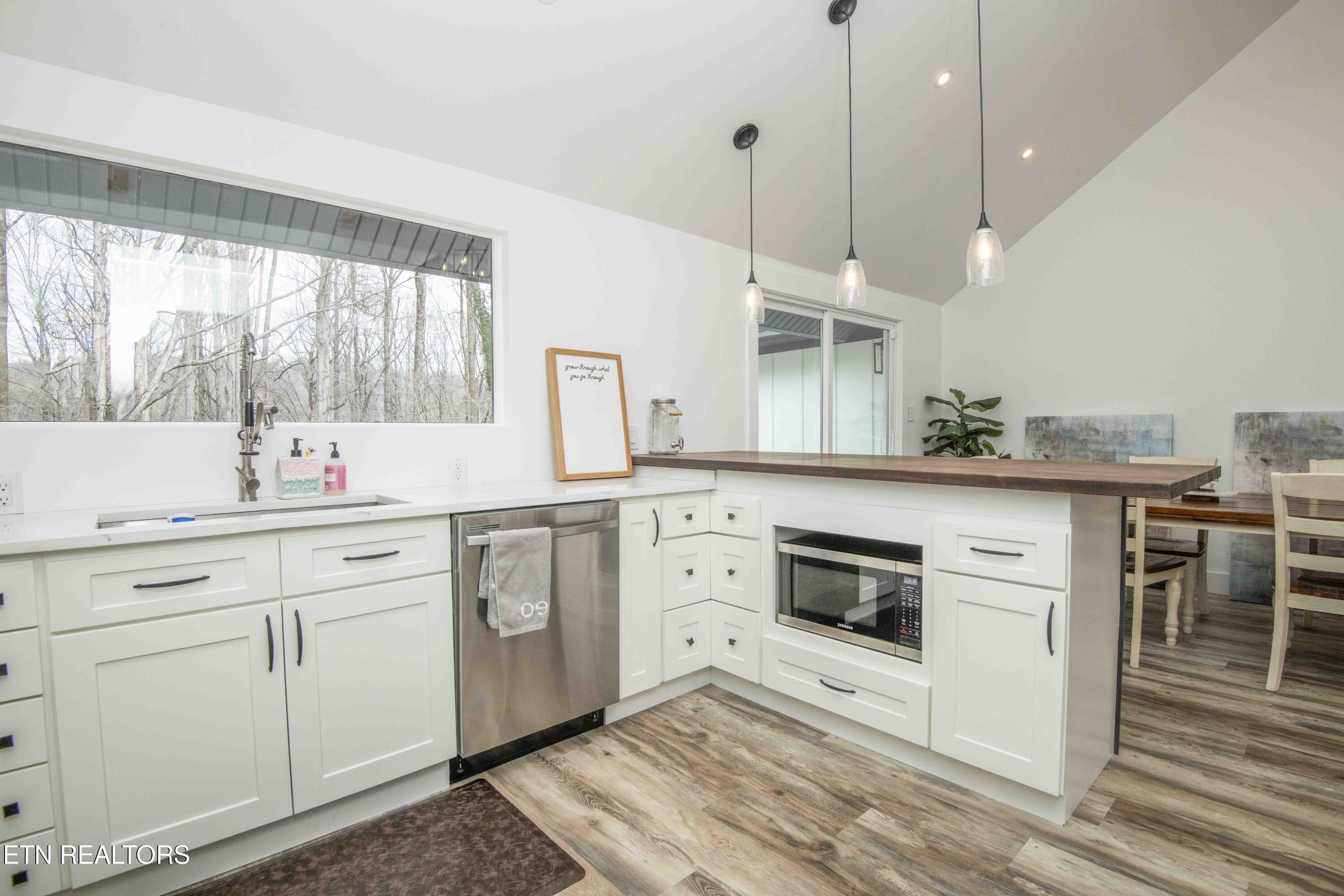 127 Ridge Lane Clinton, TN 37716 - Photo 12 of 50 kitchen 2_1