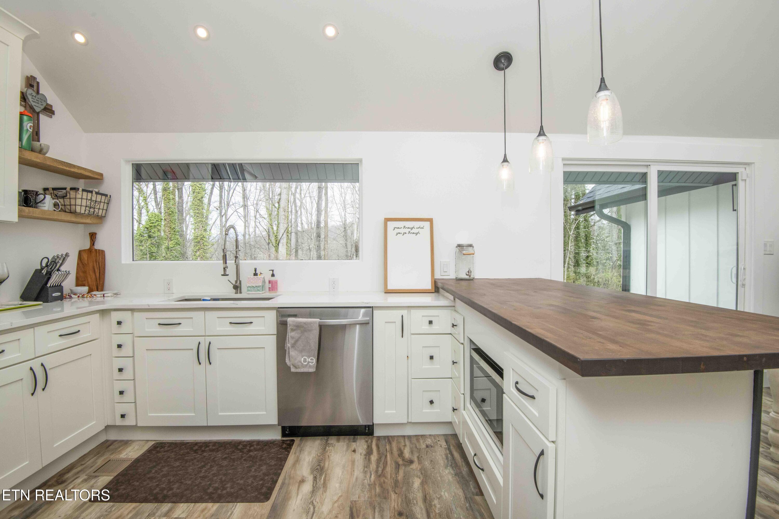 127 Ridge Lane Clinton, TN 37716 - Photo 13 of 50 kitchen 1_1