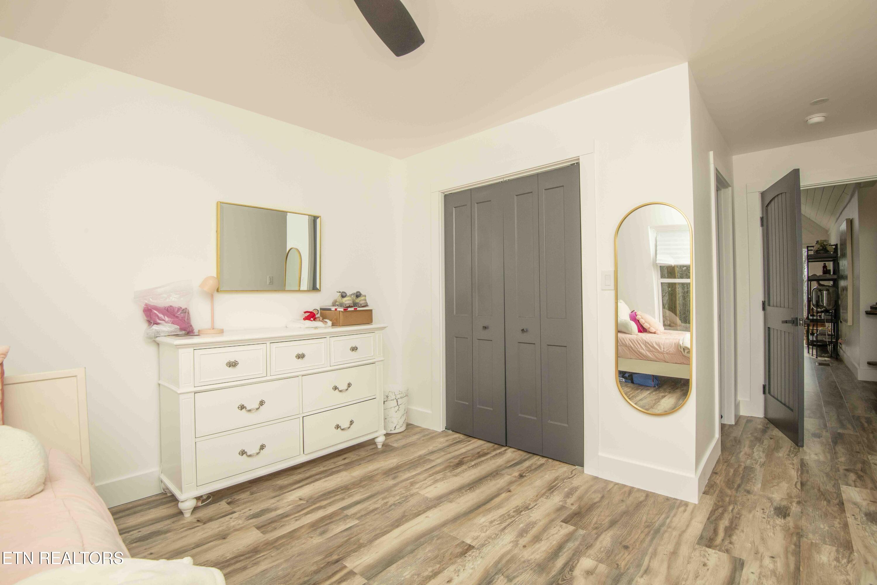 127 Ridge Lane Clinton, TN 37716 - Photo 25 of 50 second bed 1_1