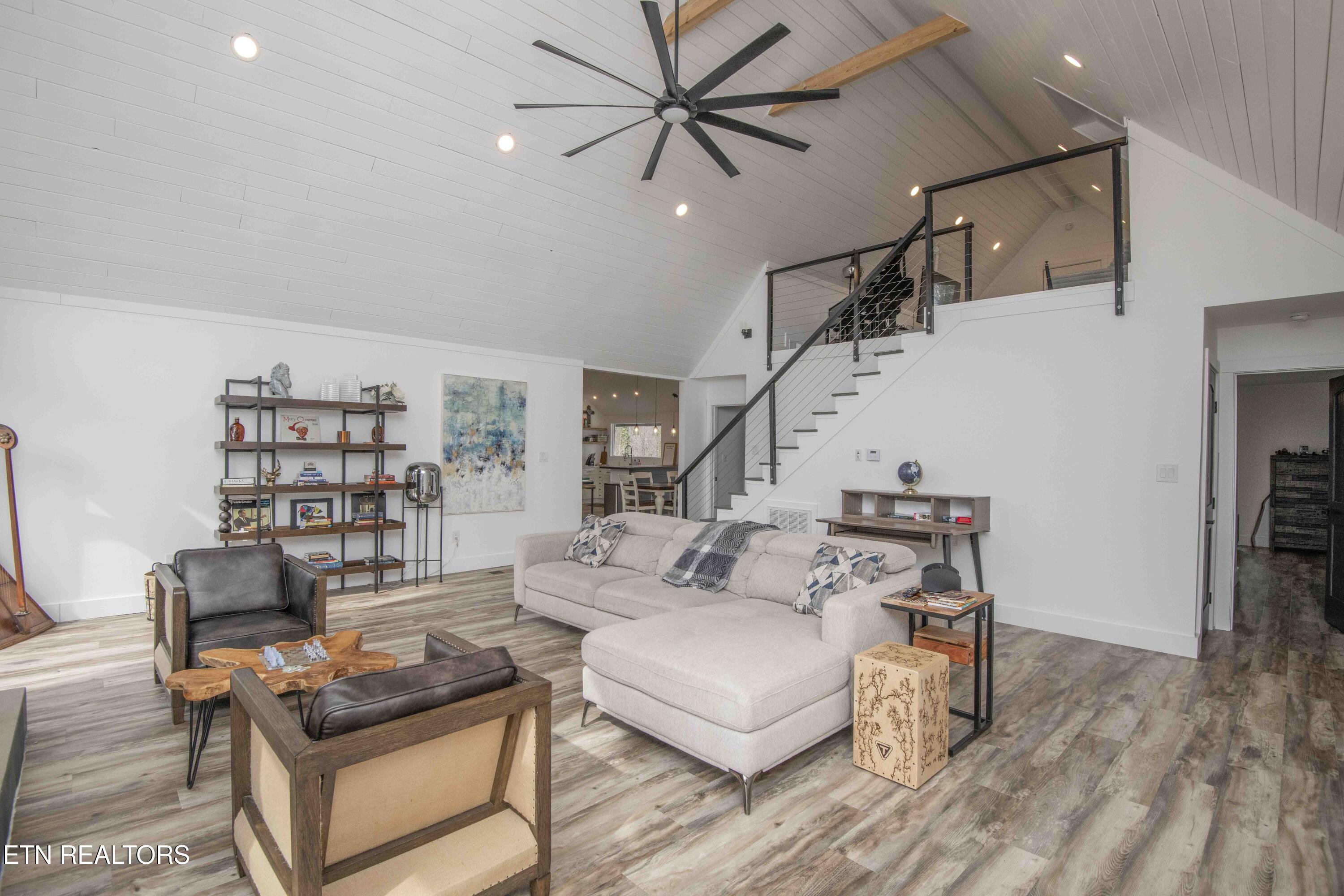 127 Ridge Lane Clinton, TN 37716 - Photo 6 of 50 living 3_1