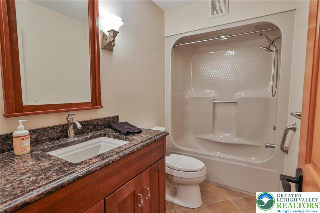 2159 Quarry Road Coopersburg, PA 18036 - Photo 43 of 79 Full bath #3 located on the first floor