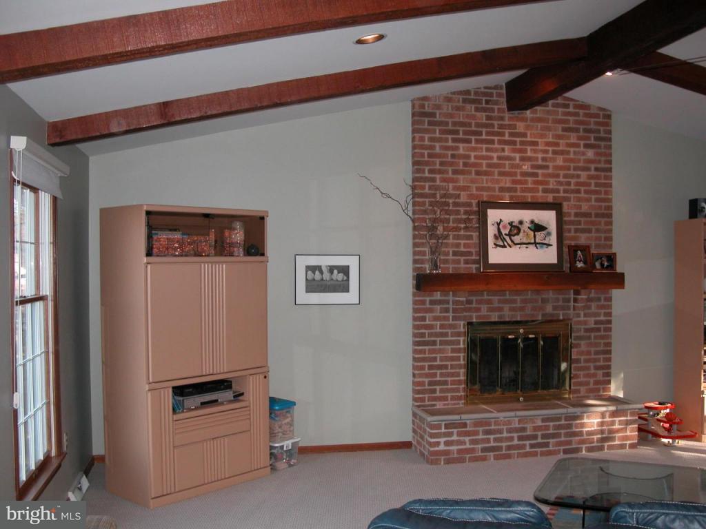 640 Candlewyck Road, Unit 16 Lancaster, PA 17601 - Photo 6 of 38 Gallery Image 6