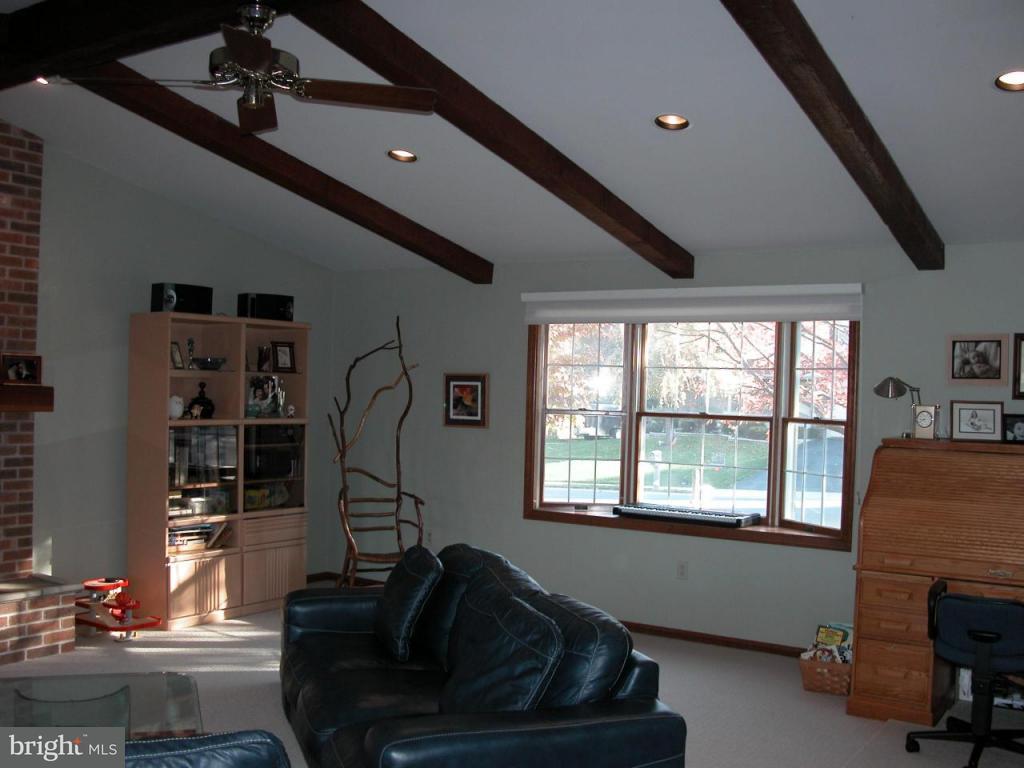 640 Candlewyck Road, Unit 16 Lancaster, PA 17601 - Photo 7 of 38 Gallery Image 7