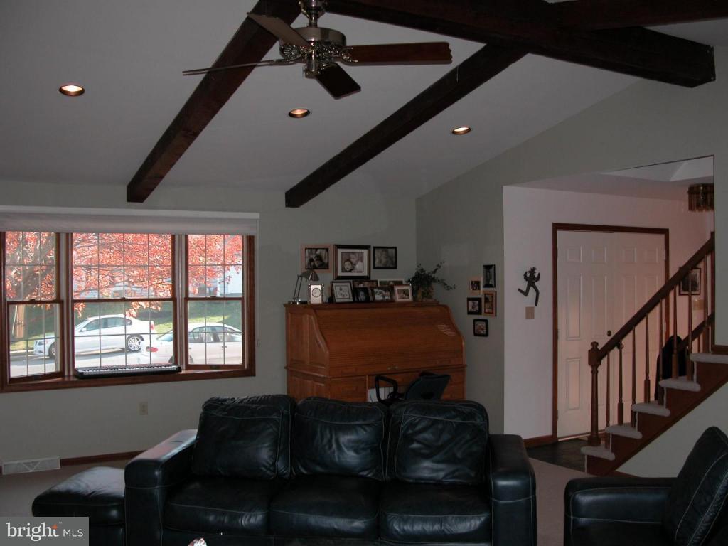 640 Candlewyck Road, Unit 16 Lancaster, PA 17601 - Photo 8 of 38 Gallery Image 8