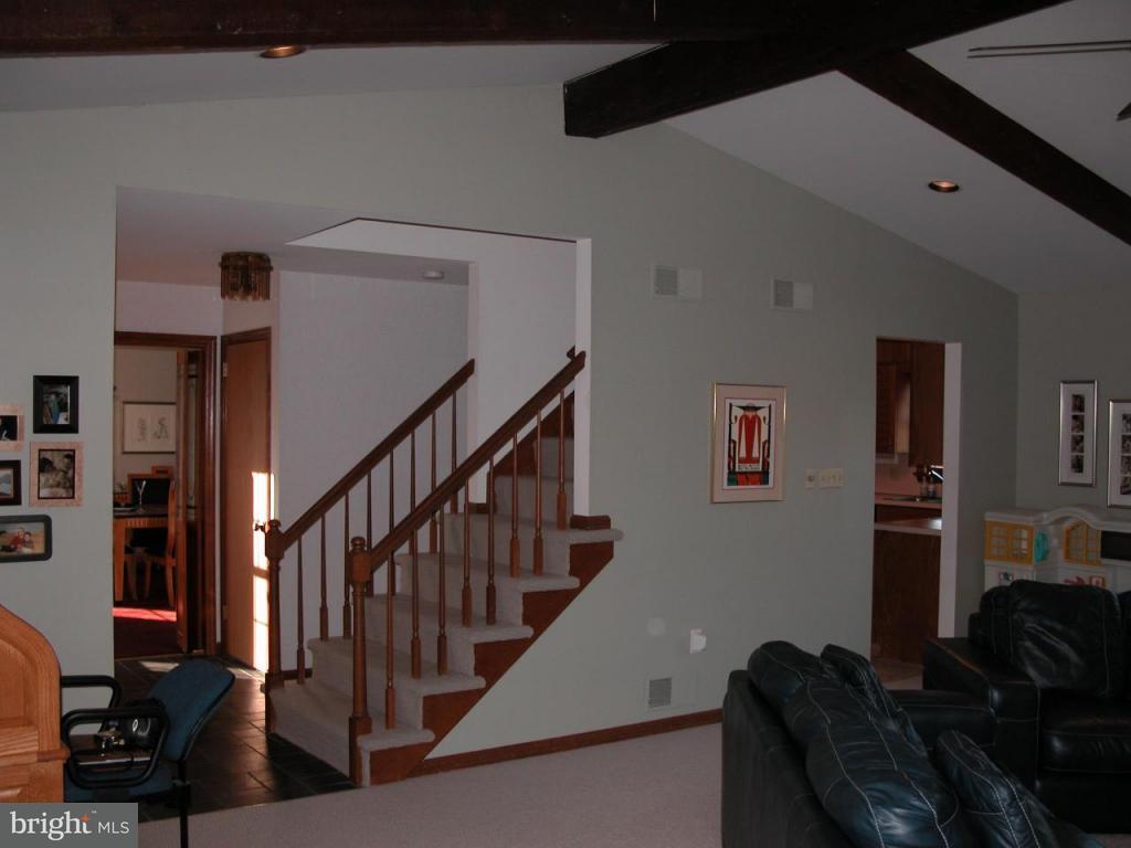 640 Candlewyck Road, Unit 16 Lancaster, PA 17601 - Photo 9 of 38 Gallery Image 9