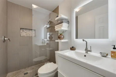 $425,000 | 1800 Rainy Meadows Drive, Austin, TX 78758