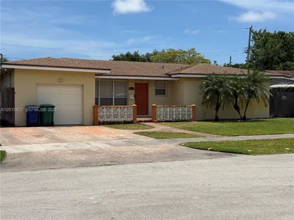 $950,000 | 19411 Northeast 19th Court, Miami, FL 33179