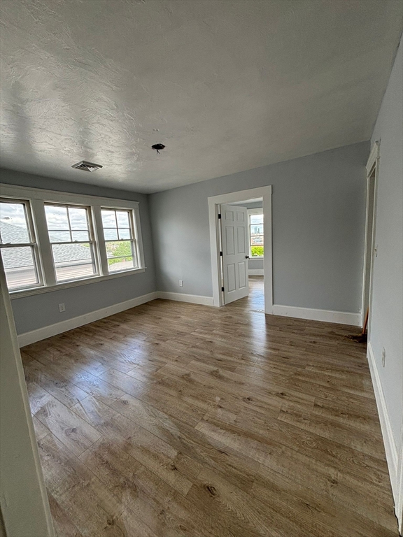 12 Hillside Street Worcester, MA 01610 - Photo 3 of 13