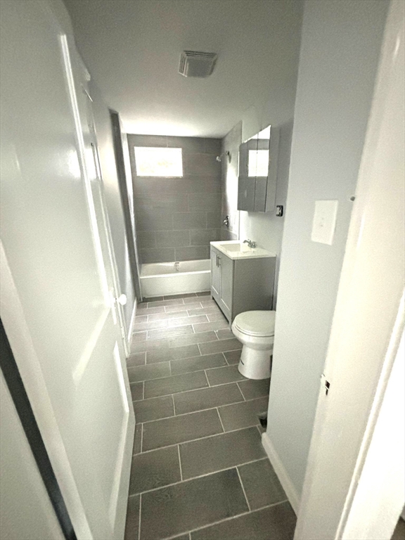 12 Hillside Street Worcester, MA 01610 - Photo 9 of 13