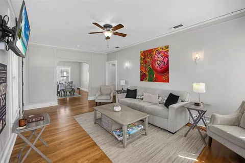 $505,000 | 3315 Rogers Avenue, Fort Worth, TX 76109