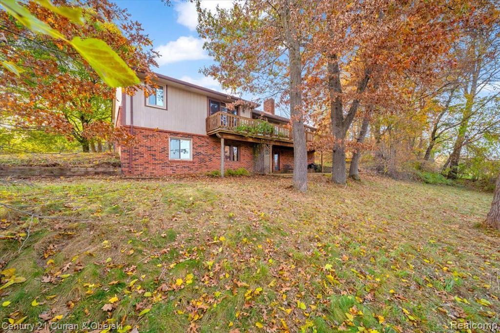1581 South Hickory Ridge Road Highland, MI 48357 - Photo 32 of 44