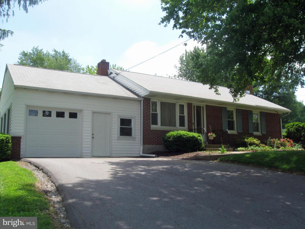 702 Prospect Road Columbia, PA 17512 - Photo 1 of 25 Gallery Image 1