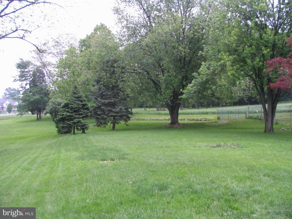 702 Prospect Road Columbia, PA 17512 - Photo 2 of 25 Gallery Image 2